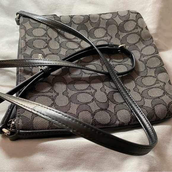 Coach Mini Rowan File Bag, black - Picture 4 of 7